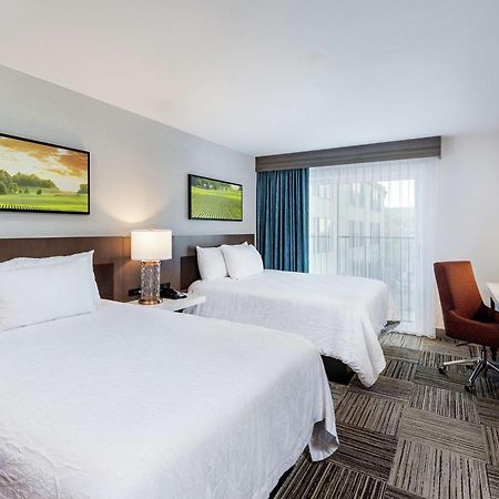 Hilton Garden Inn Davis Downtown מראה חיצוני תמונה