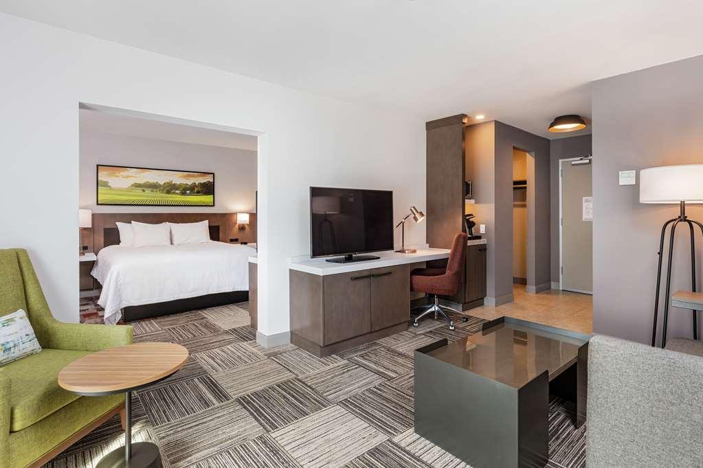 Hilton Garden Inn Davis Downtown חדר תמונה