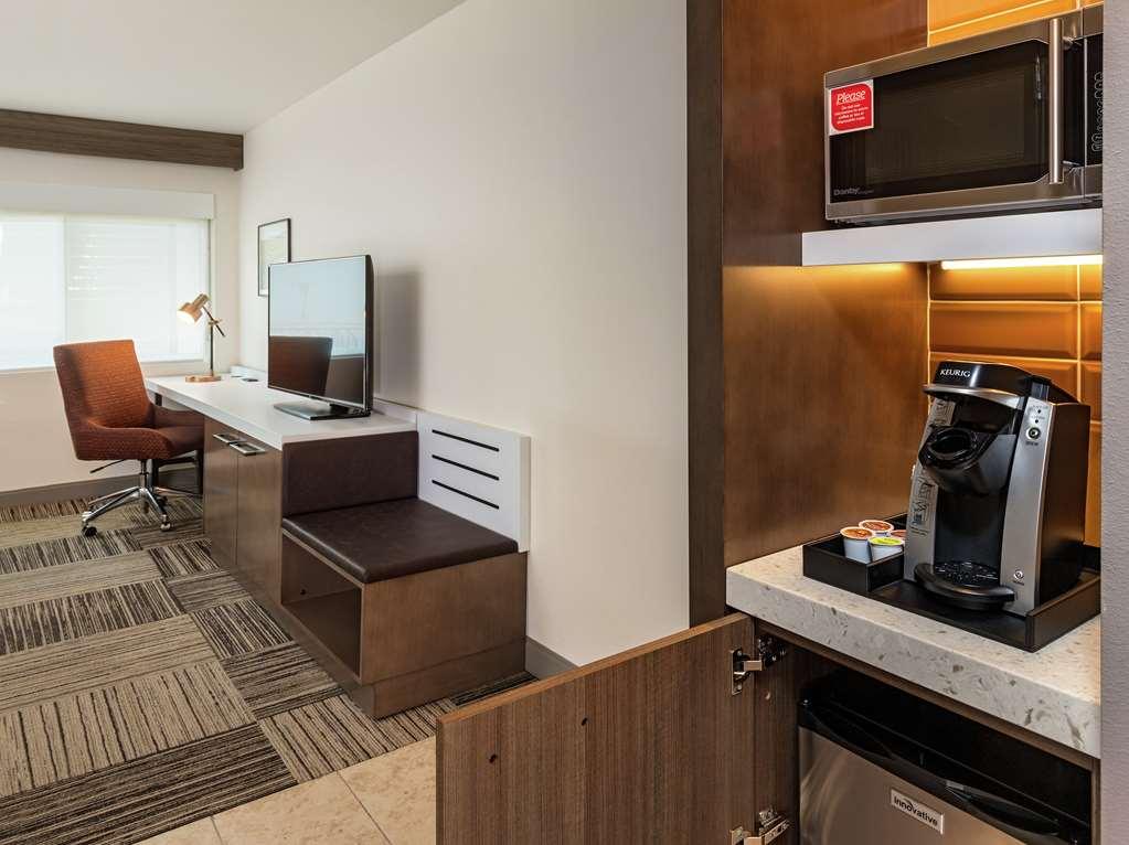 Hilton Garden Inn Davis Downtown חדר תמונה