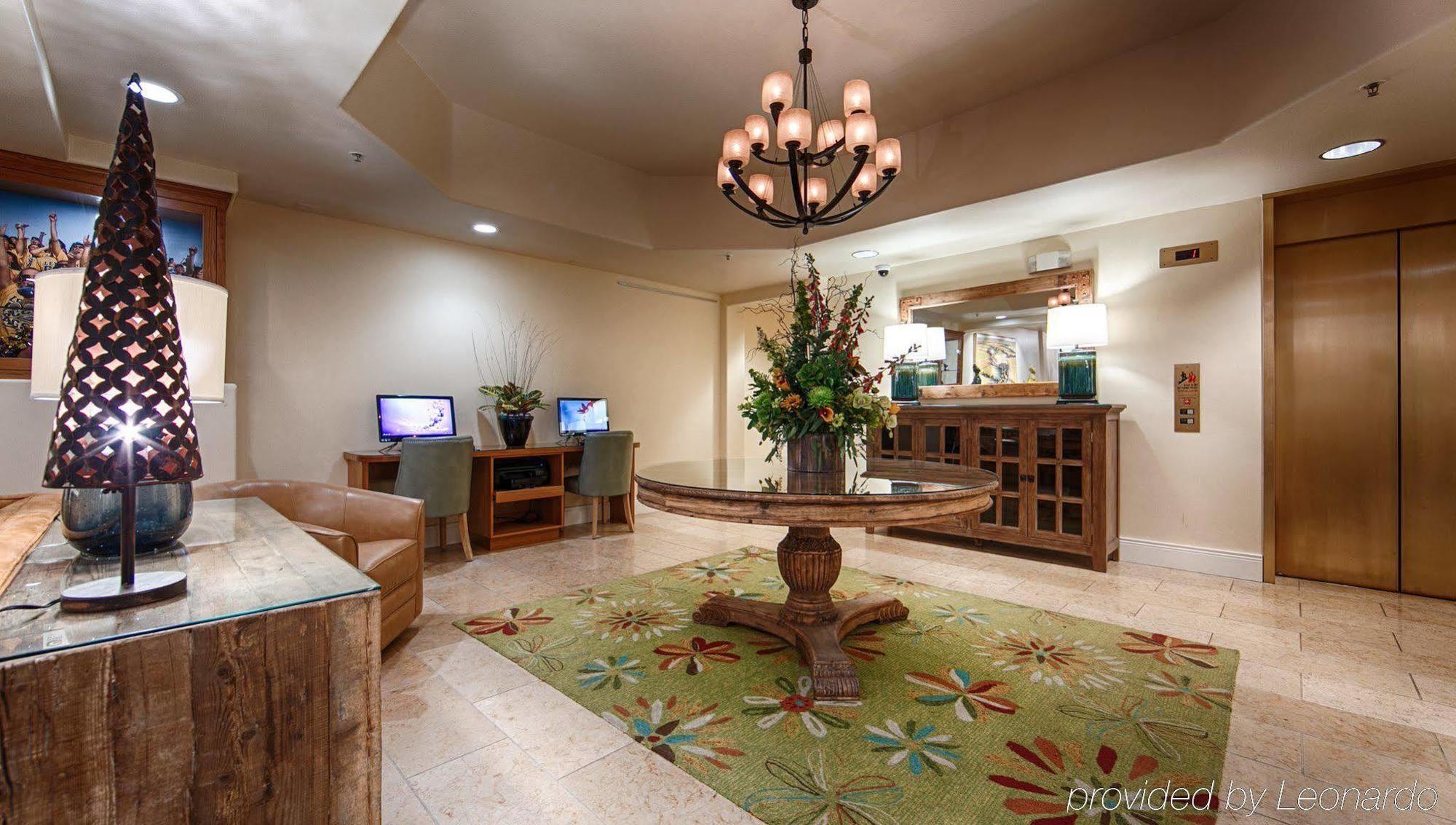 Hilton Garden Inn Davis Downtown מראה חיצוני תמונה