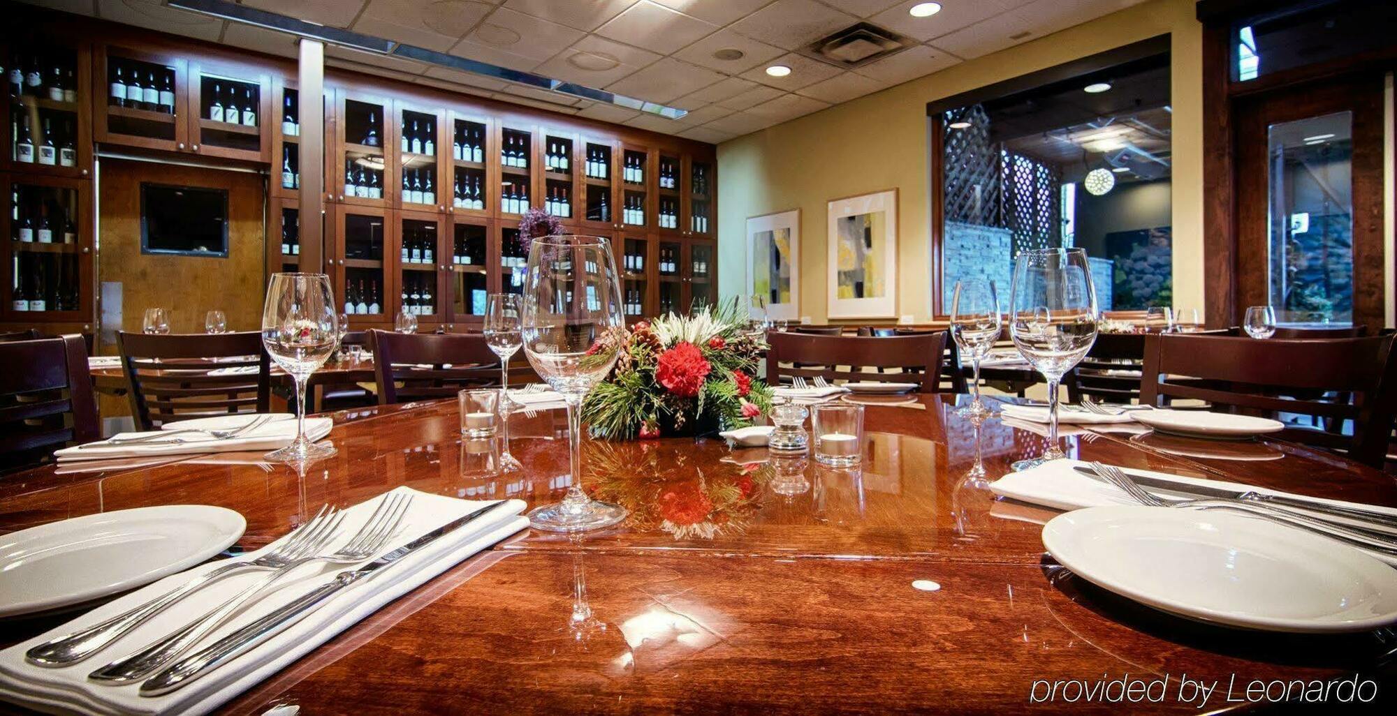 Hilton Garden Inn Davis Downtown מראה חיצוני תמונה